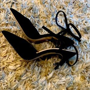 Brand new Sam Edelman black suede pumps size 8.5